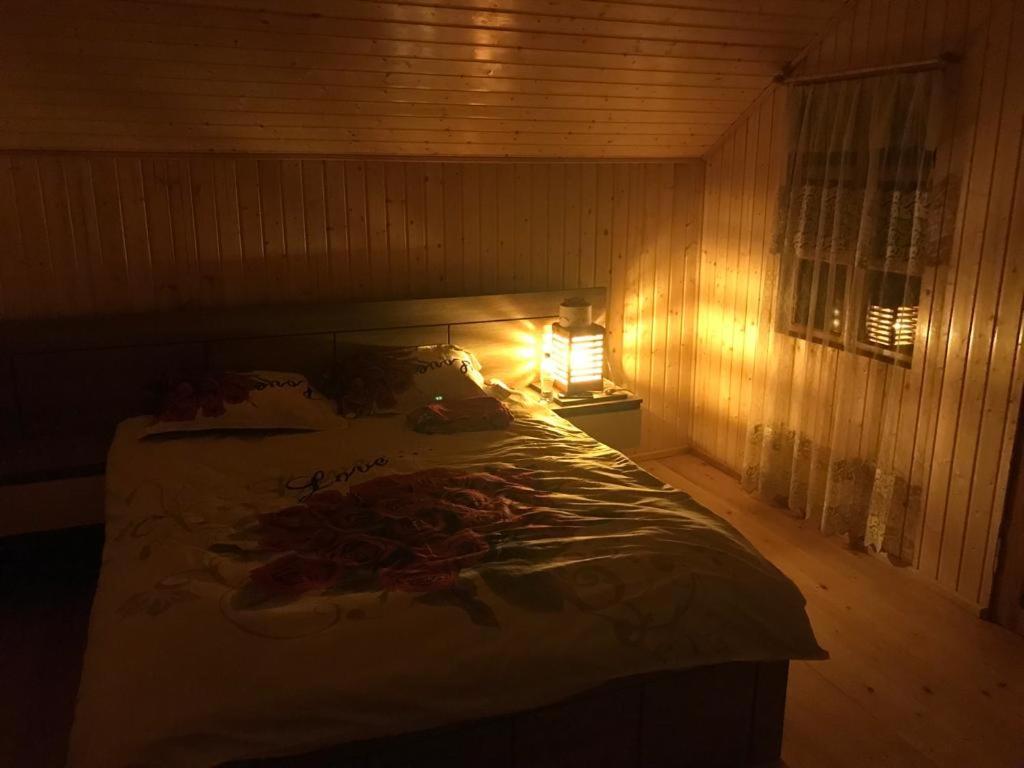 Guest House Lailashi Surmushi Ngoại thất bức ảnh