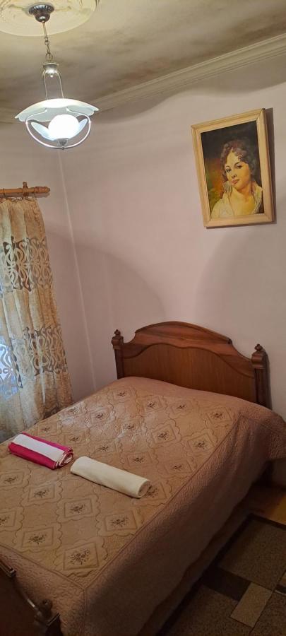 Guest House Lailashi Surmushi Ngoại thất bức ảnh